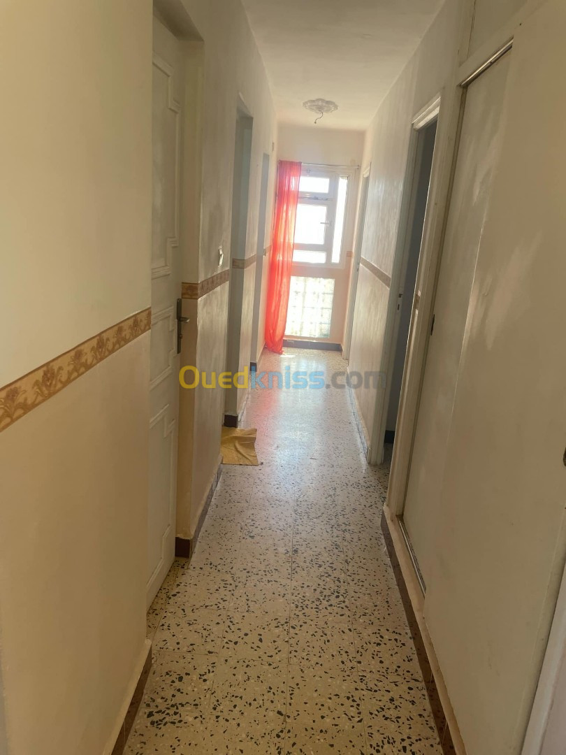 Location Appartement F4 Alger Ain benian