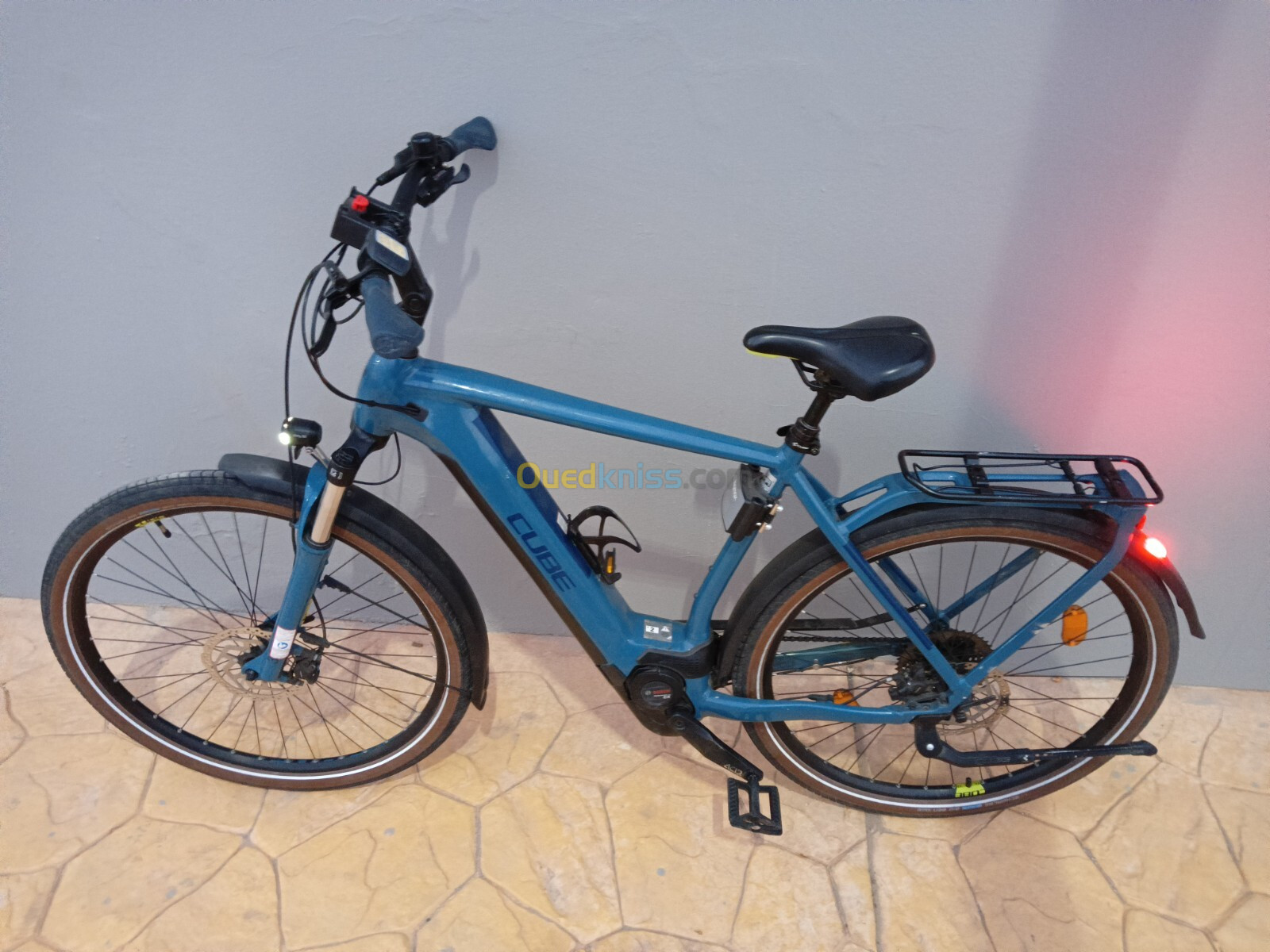 Vélo électrique CUBE xL