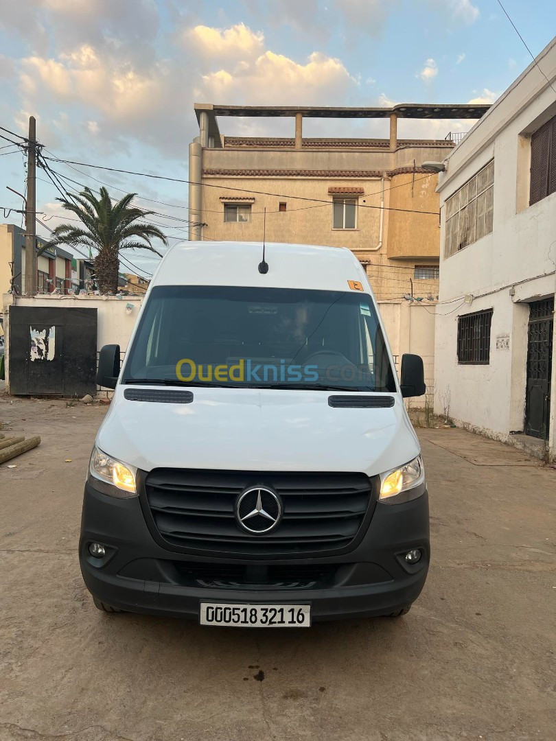 Mercedes-Benz Sprinter 2021