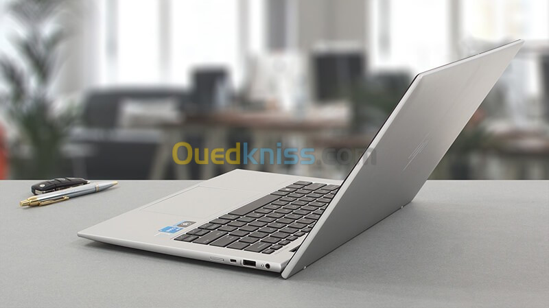 HP ELITEBOOK 830 G9 I5 1245U 16GO DDR5 256GO SSD NVME