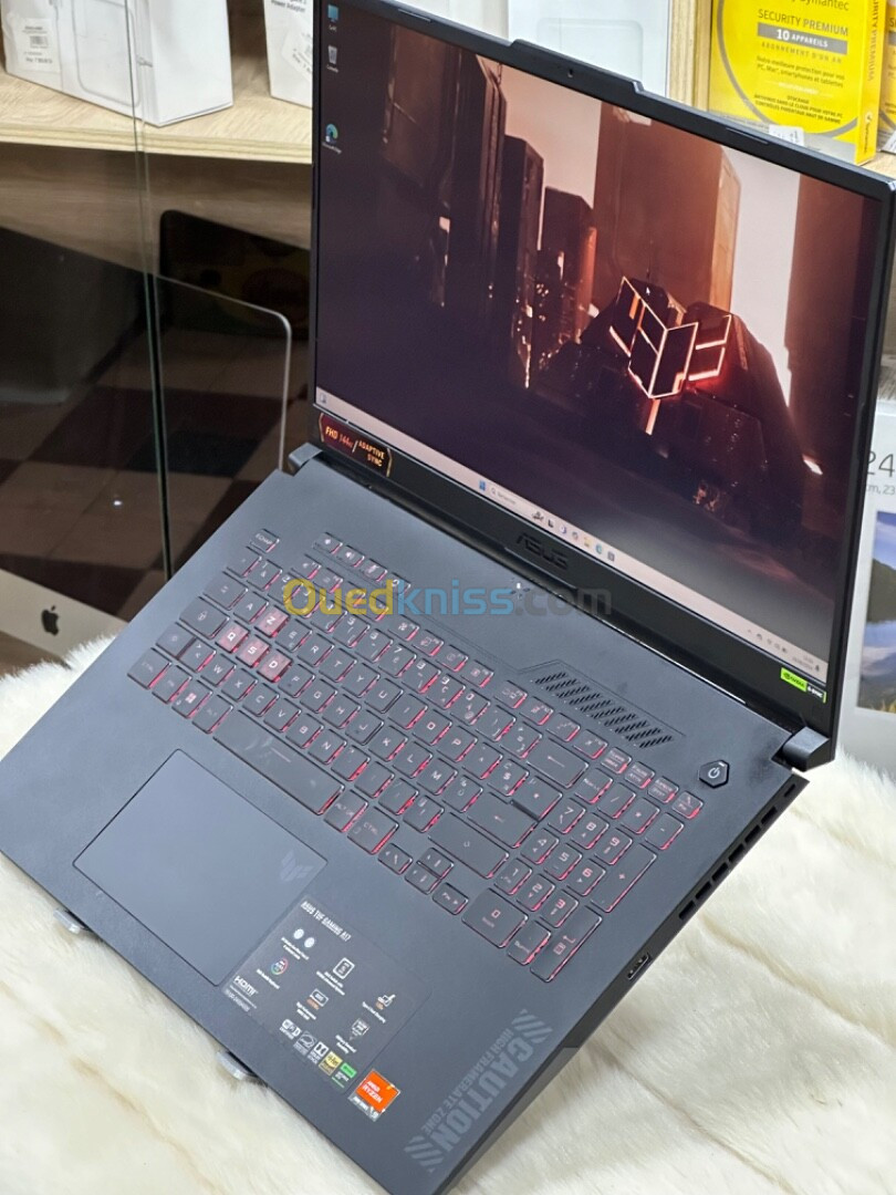 ASUS TUF GAMING A17 FA707XI AMD RYZEN 9 7940HS 32GO DDR5 1.5TO SSD NVIDIA GEFORCE RTX4070 8GO GDDR6 