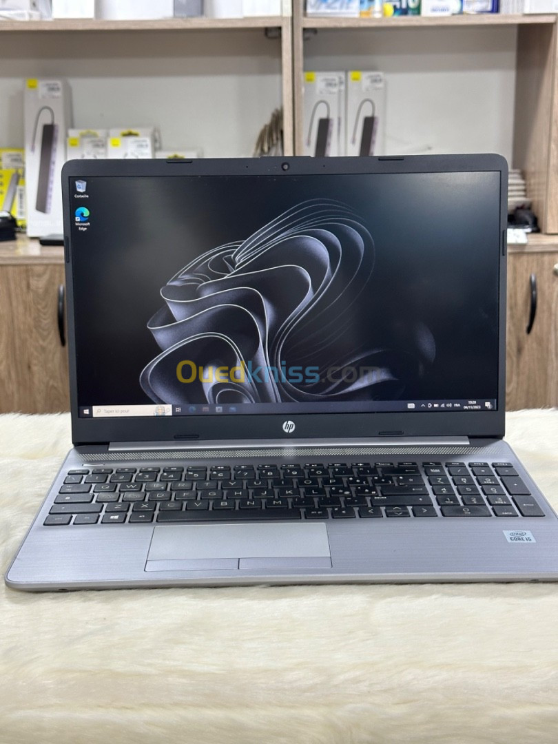 HP 250 G8 i5 1035G1 8GO 256GO SSD 