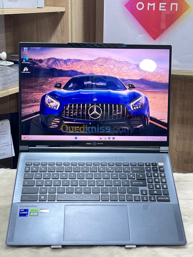 MSI STEALTH MERCEDES AMG A13VG I9 13900H 32G 2TB SSD RTX 4070 8G 4k OLED