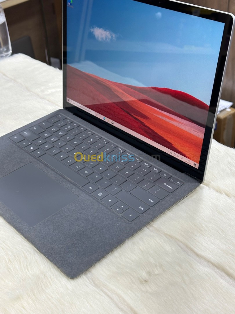 SURFACE LAPTOP 3 I5 1035G7 8GO 128GO SSD TACTILE 