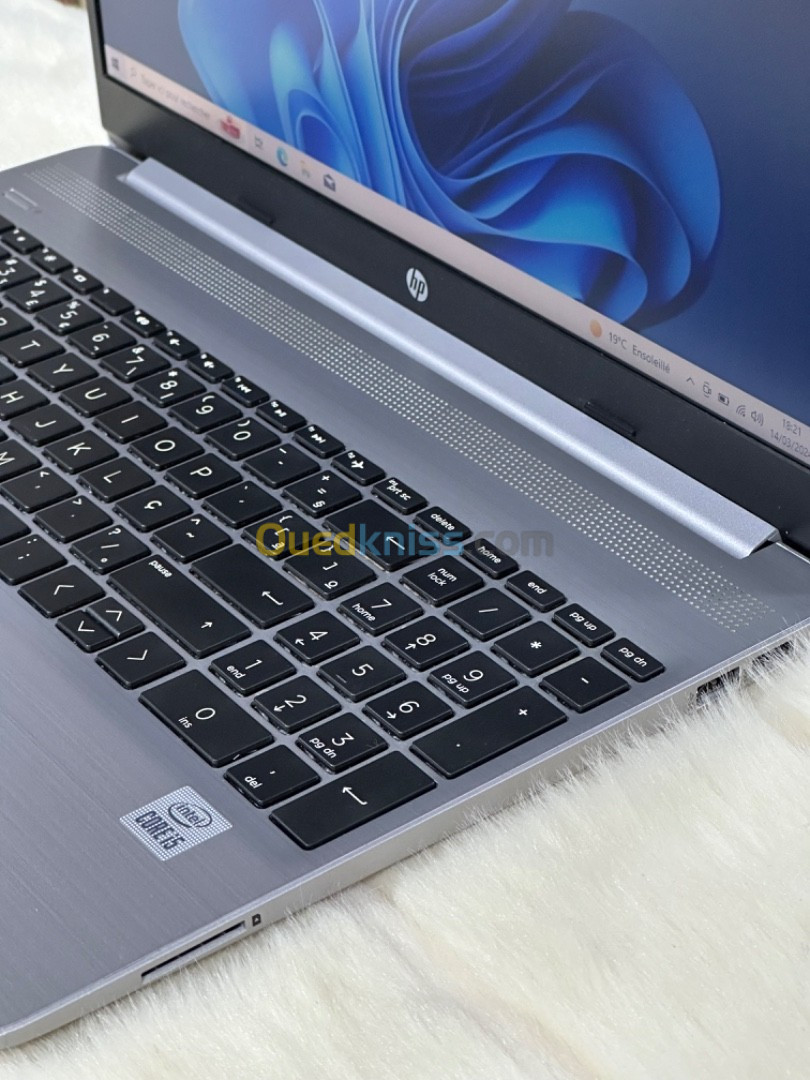 HP 250 G8 I5 1035G1 16GO 256GO SSD 