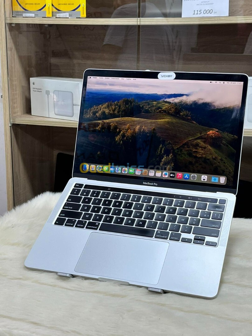 MACBOOK PRO RETINA 13.3" TOUCHBAR 2020 I5 2.0GHZ  16GO  512GO SSD ECRAN 13.3" RETINA 3K CYCLE 243 