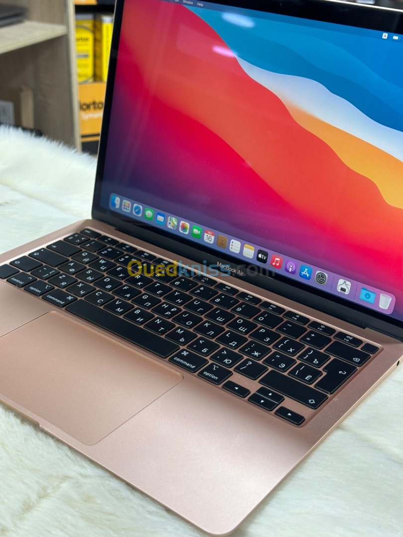 MACBOOK AIR RETINA 13.3 2020 GOLD I3 1.1GHZ 8GO 256GO SSD CYCLE 172