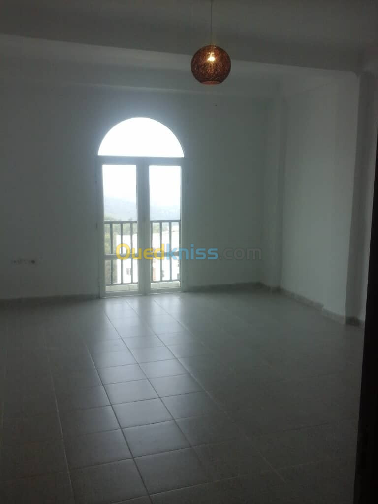 Vente Appartement F3 Tipaza Kolea