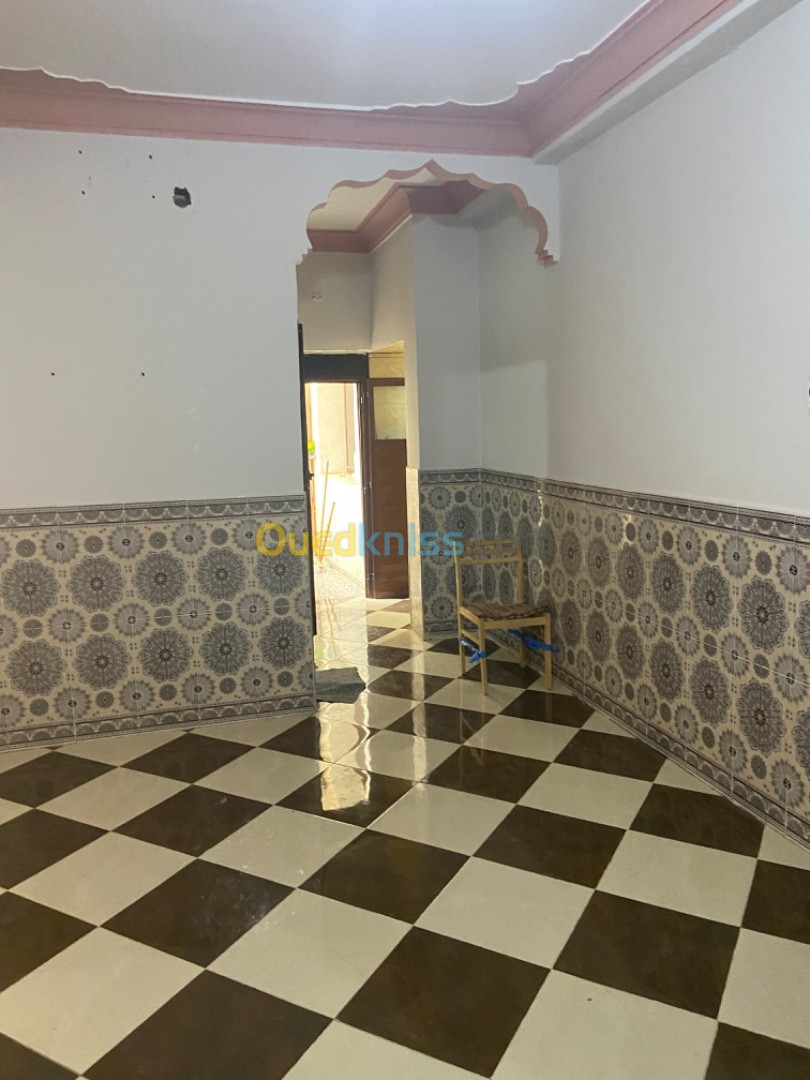 Location Niveau De Villa F3 Tlemcen Mansourah