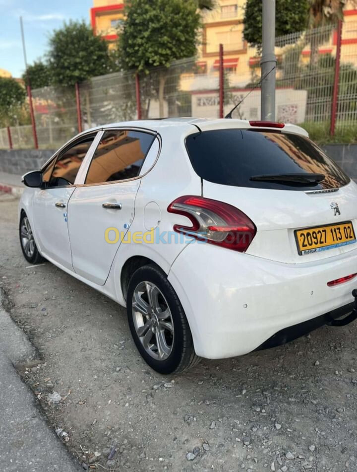 Peugeot 208 2013 Allure