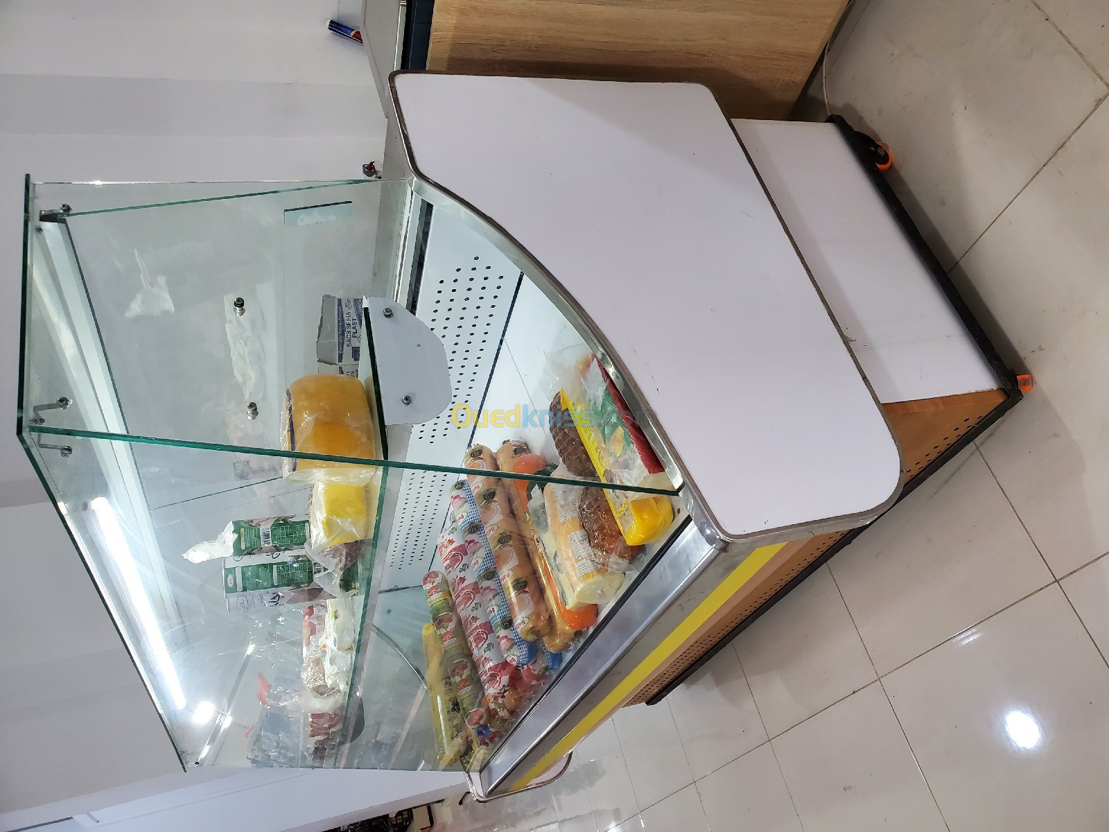 Frigo présentoir 2.5m