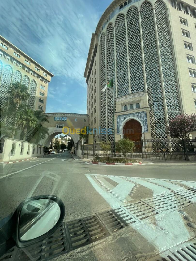 Location Appartement F4 Alger Hydra