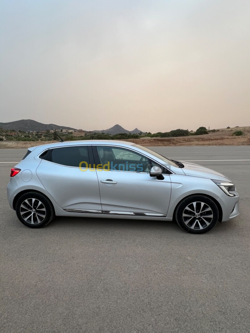 Renault Clio 5 intos 2021 Intos