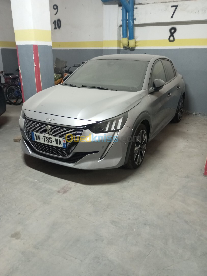 Peugeot 208 2023 GT