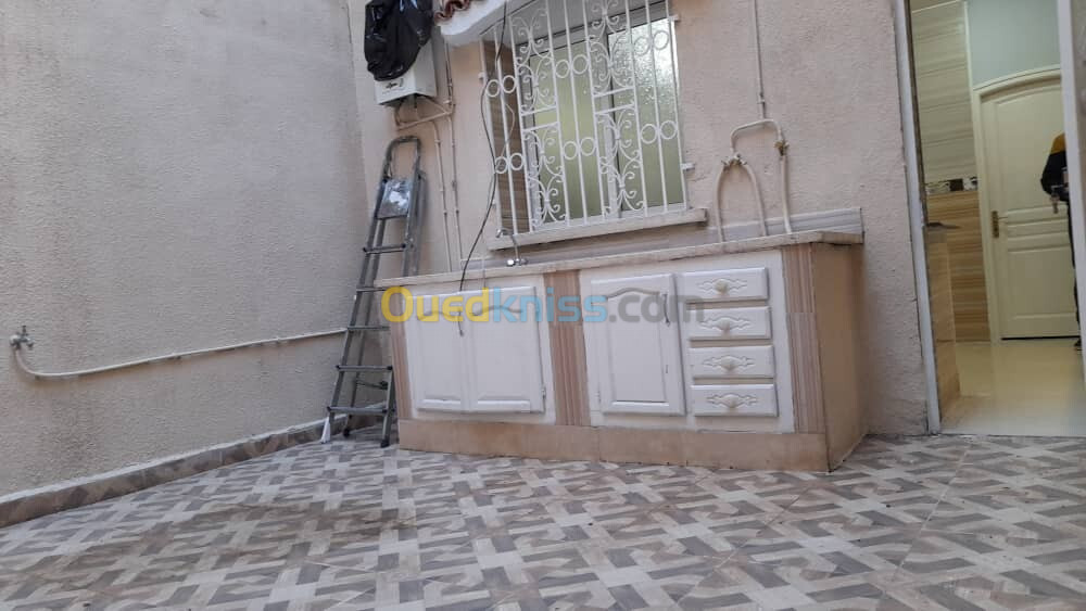 Location Appartement F6 Blida Blida