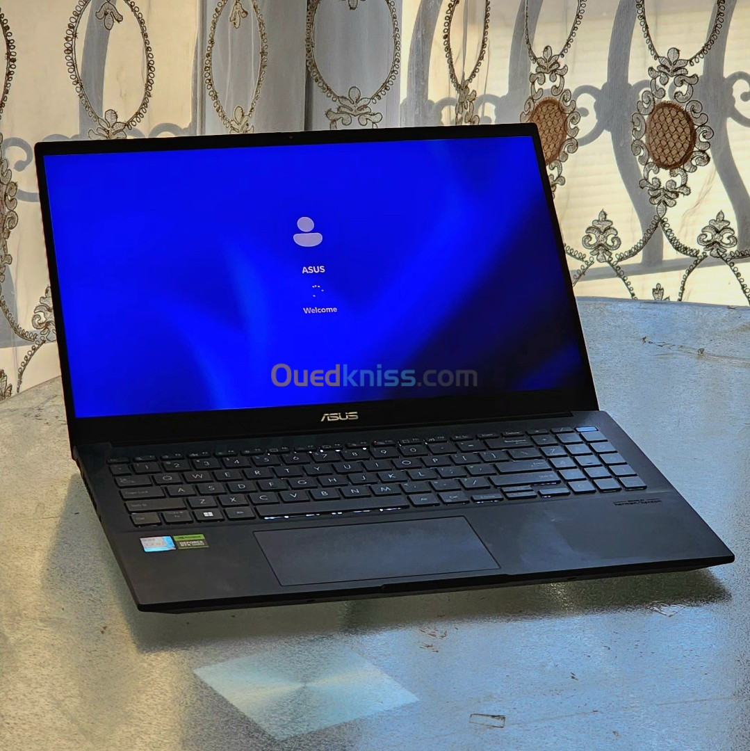 2024 ASUS Creator Laptop Q OLED I7-13620H RTX 3050 6GO 16GB 512GB