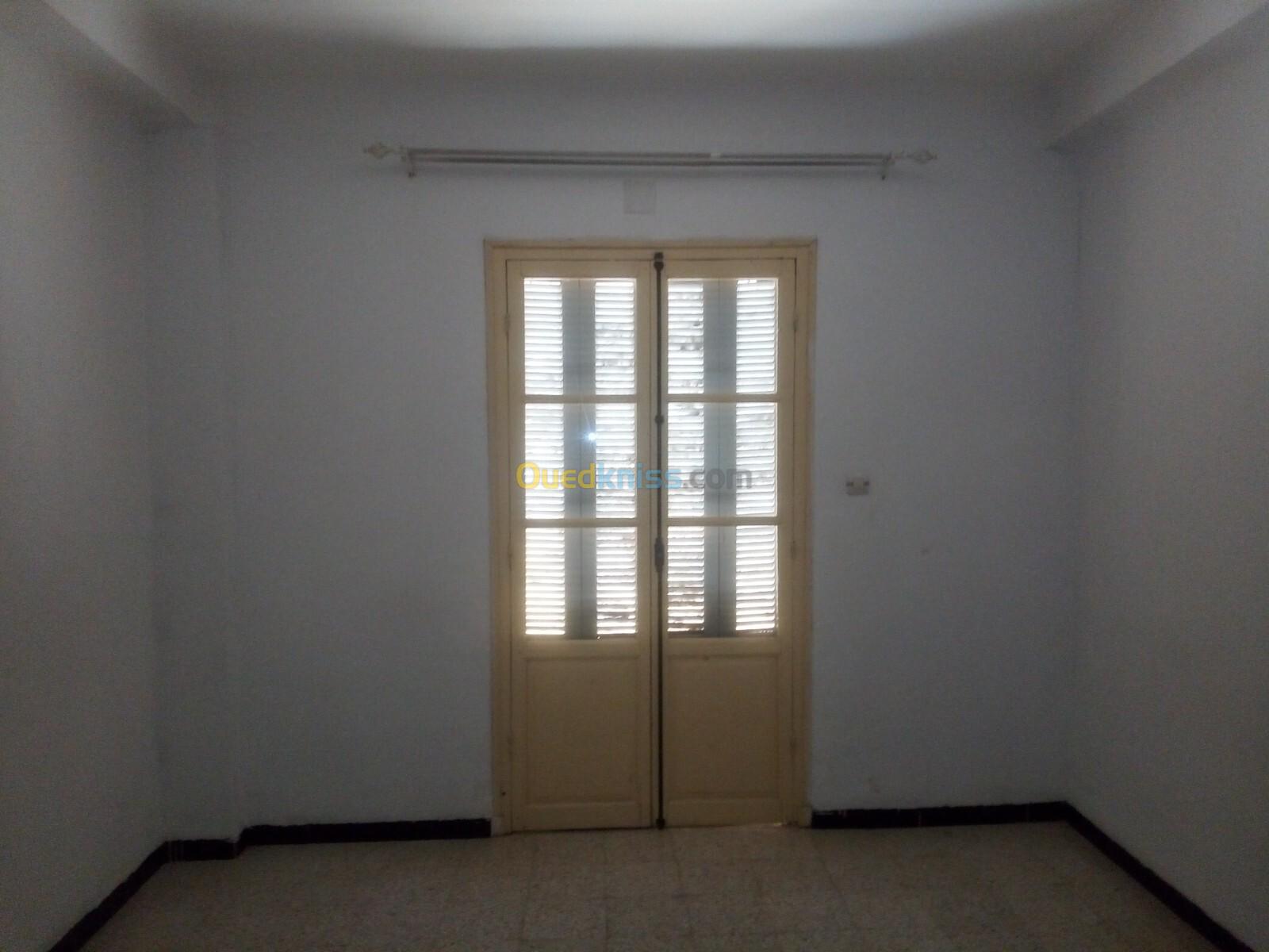 Location Appartement F3 Alger Souidania