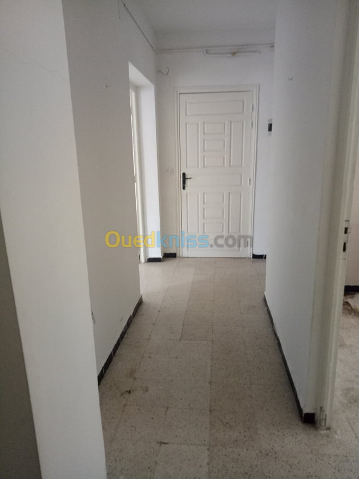 Vente Appartement F3 Annaba Annaba