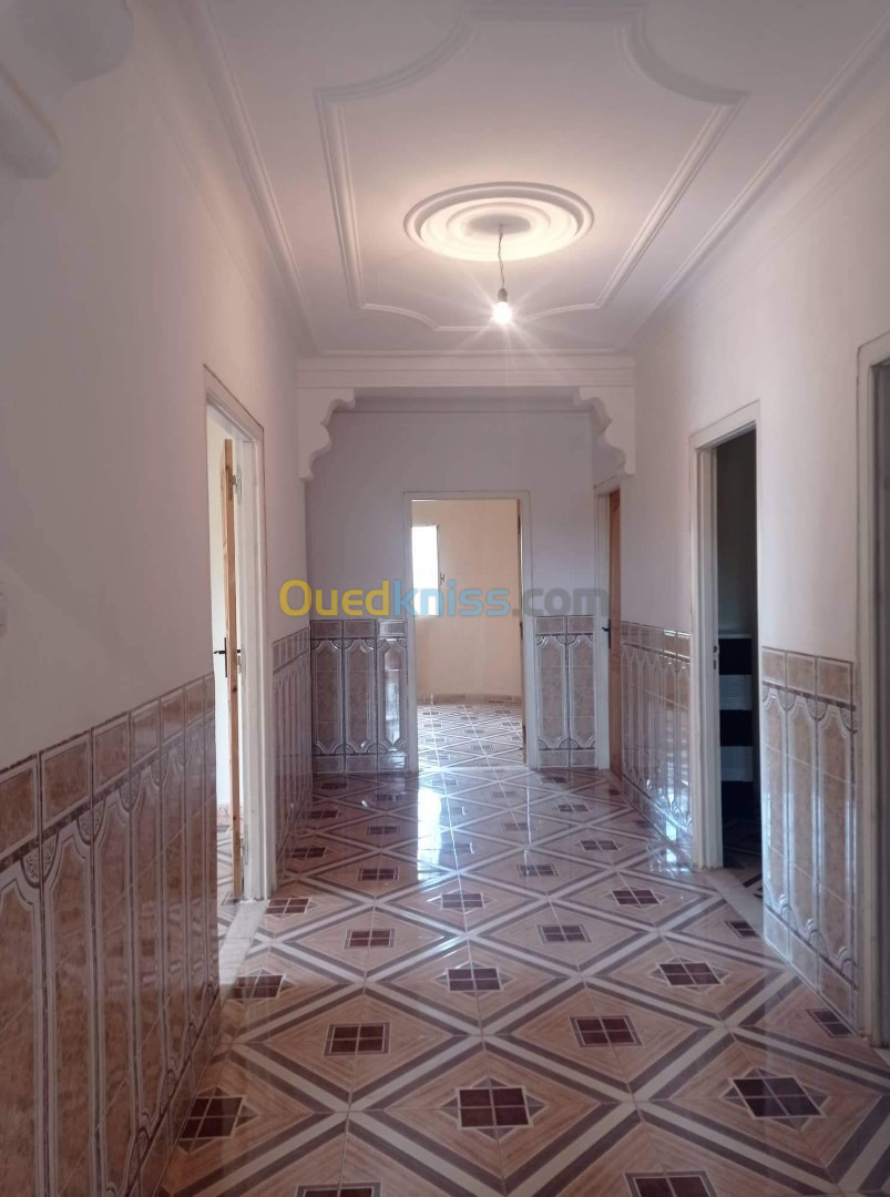 Location vacances Appartement F5 Jijel Kemir oued adjoul