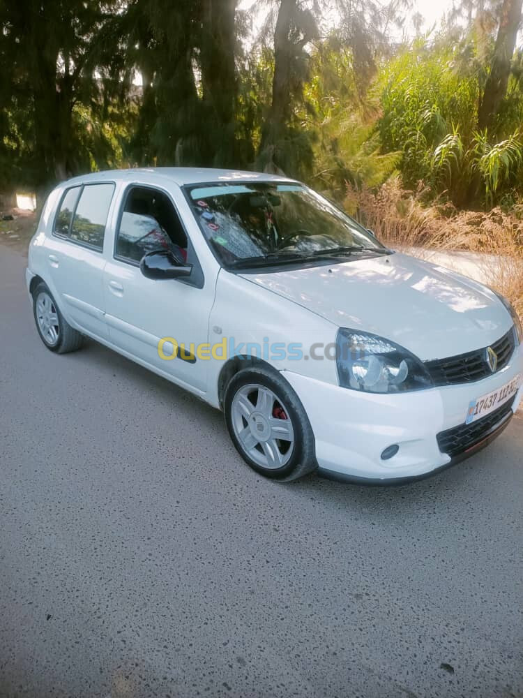 Renault Clio Campus 2012 Extreme