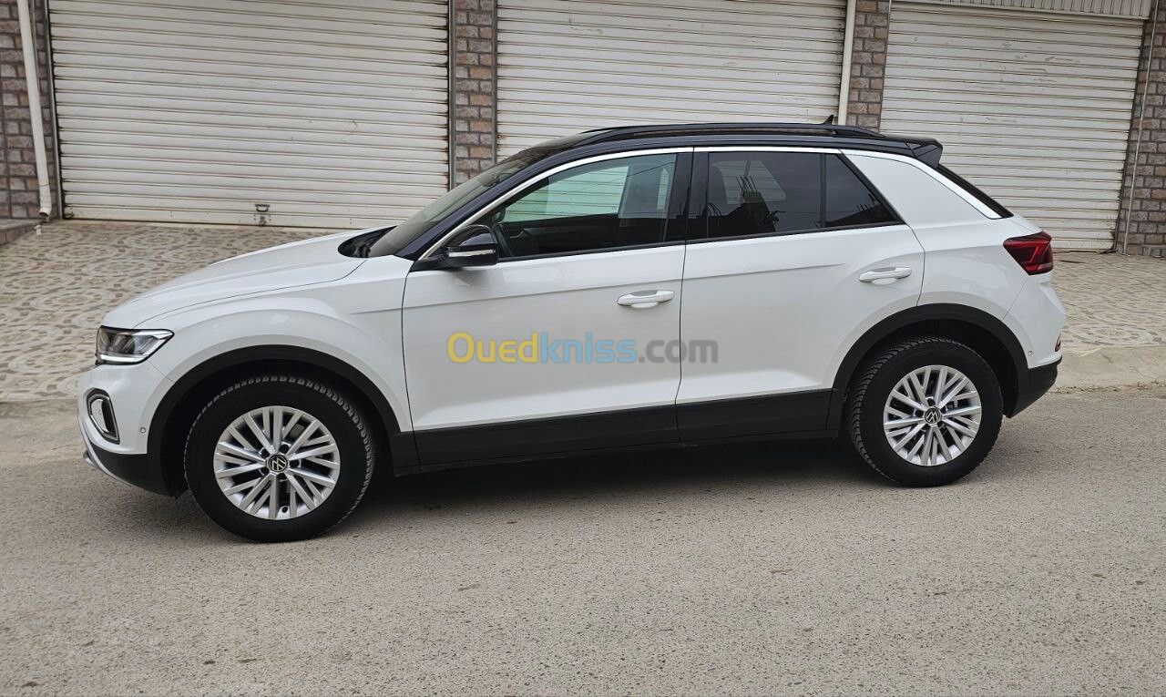 Volkswagen T-Roc 2022 Life