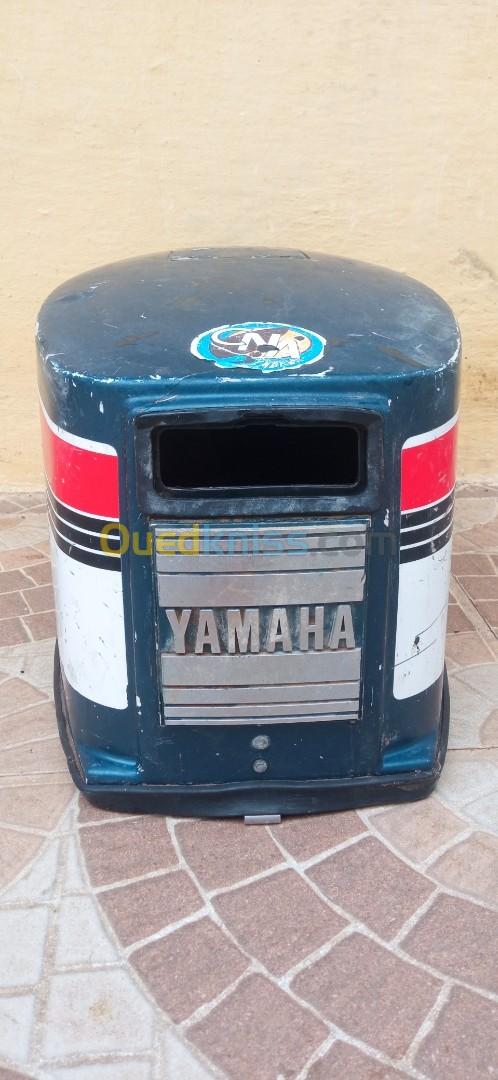 Cache moteur 30cv yamaha 