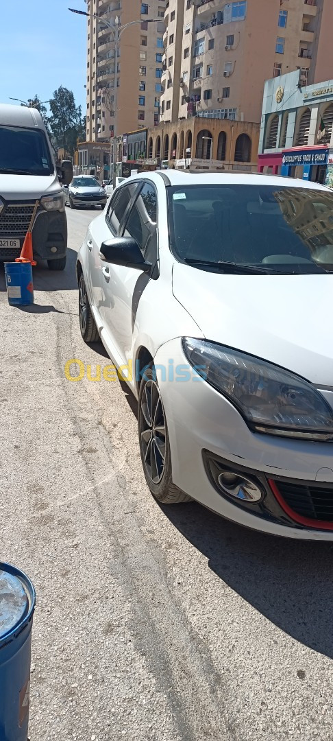 Renault Megane 3 2012 Play