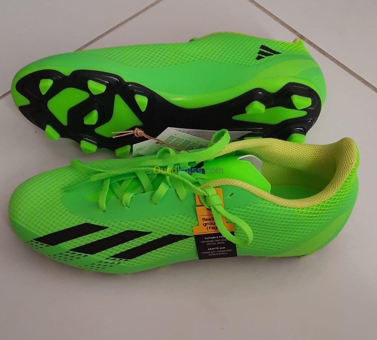 Solier de foot adidas pointure 42 ylebs 40 Alger Algeria