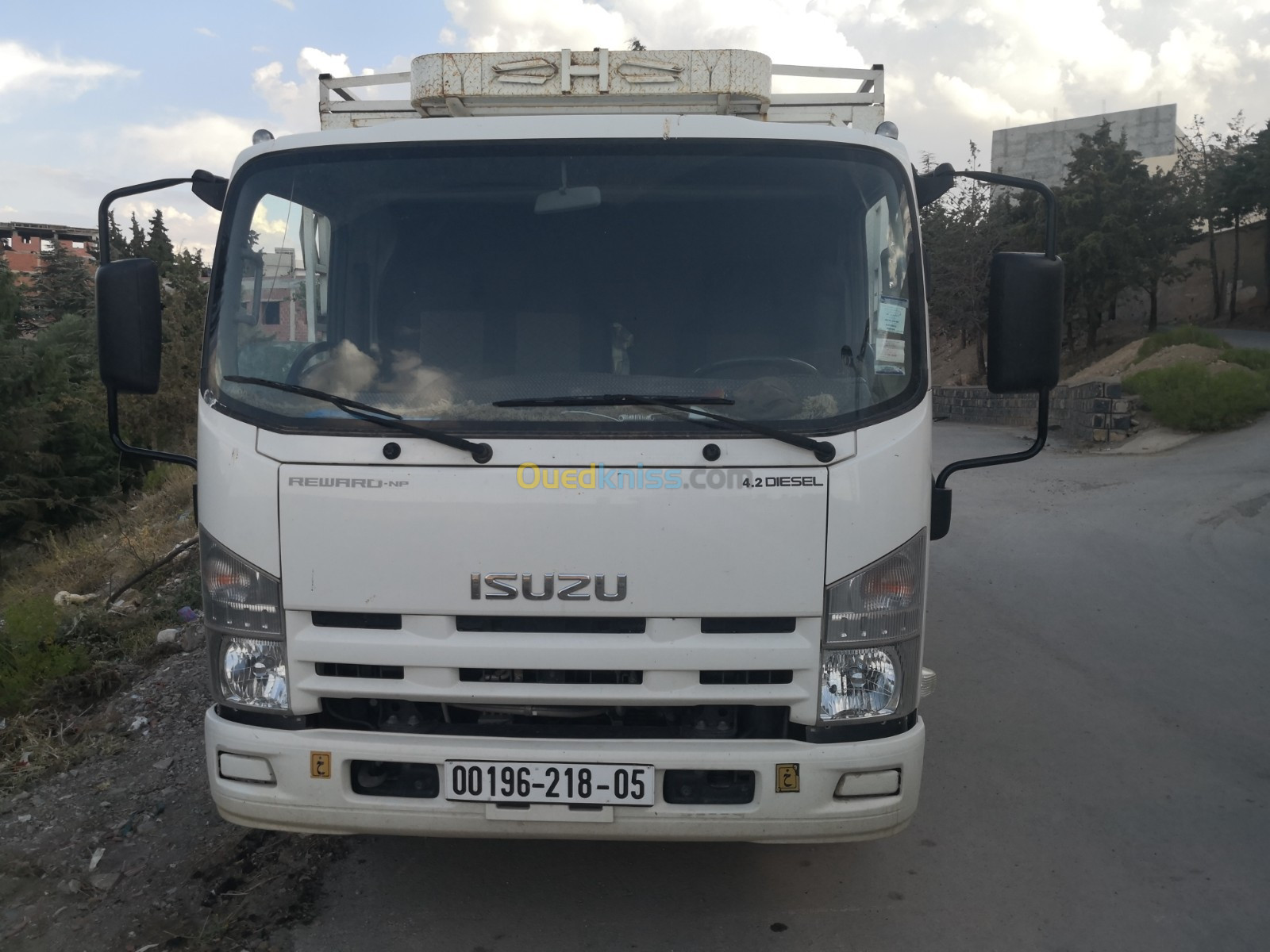 Isuzu npr71 Isuzu npr 2018