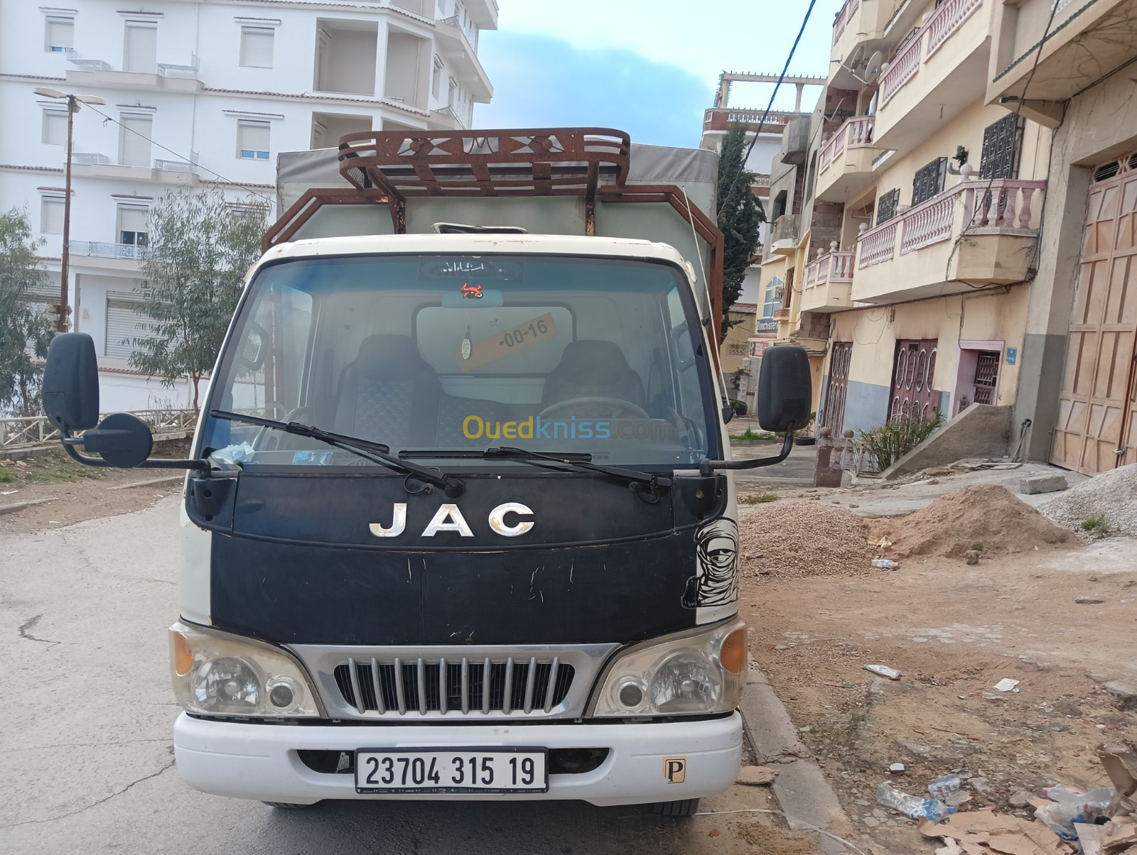 JAC Jac1040 2015