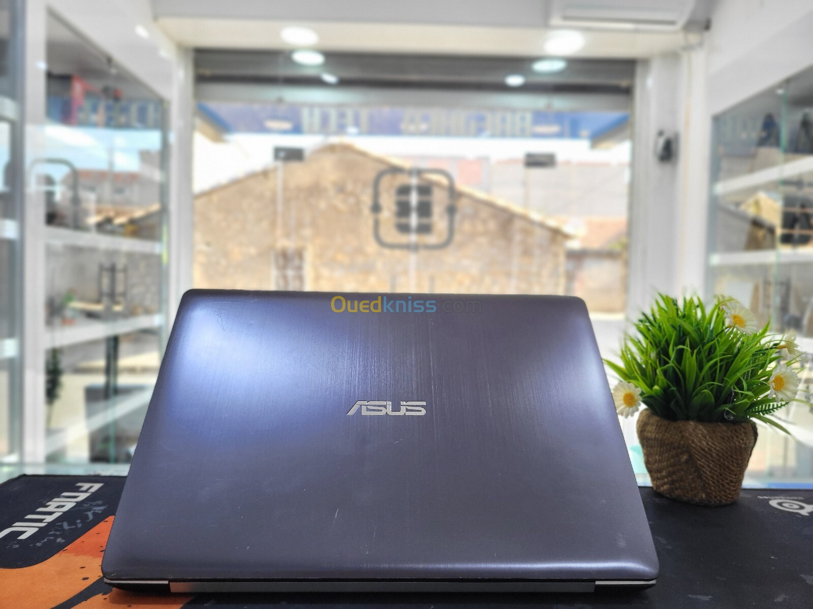 ASUS I3 4010U TACTILE  4/128 