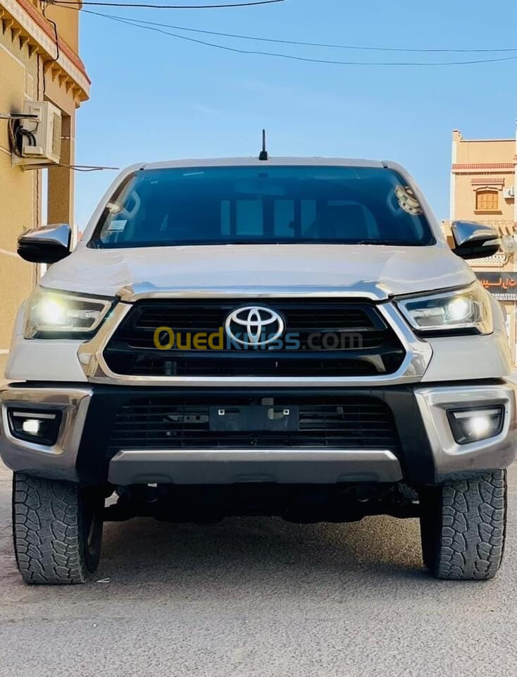 Toyota Hilux 2022 LEGEND DC 4x4