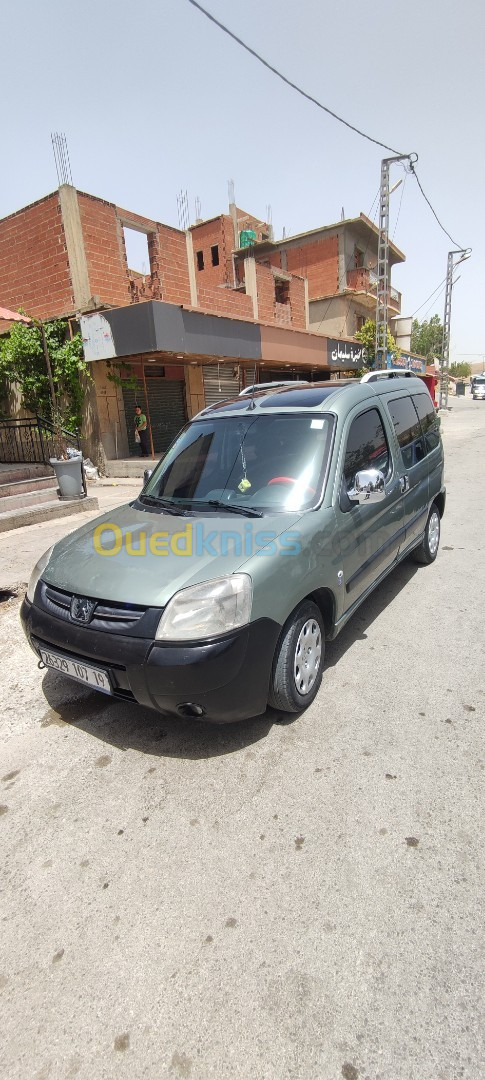 Peugeot بارتنار 2007 