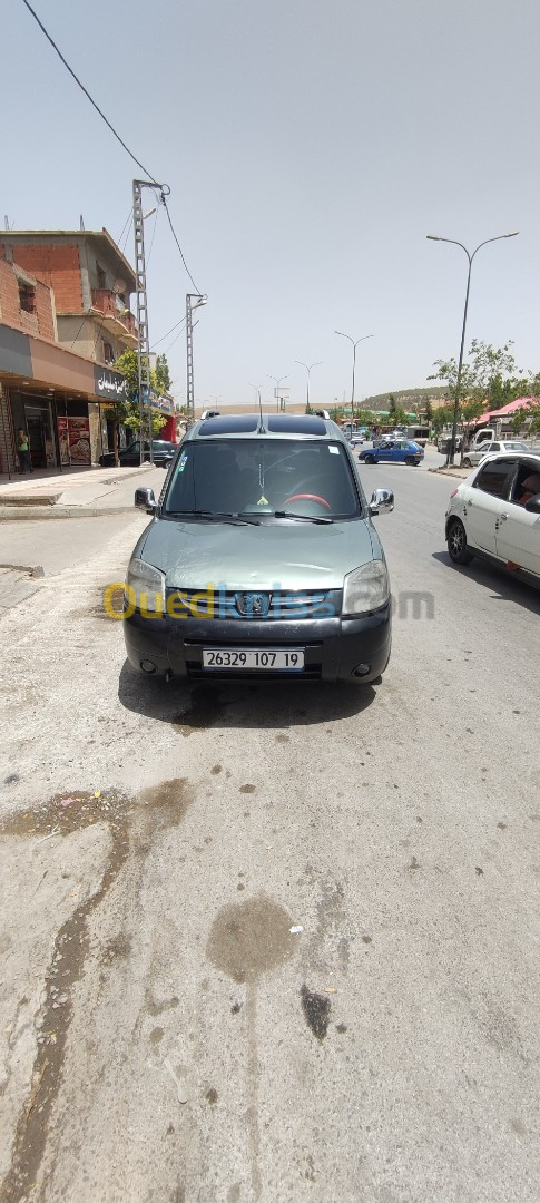 Peugeot برتنار 2007 برتنار