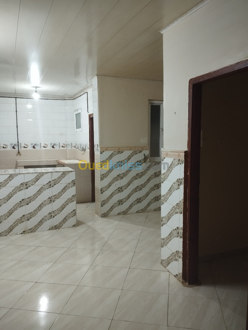 Location Appartement F2 Ouargla Hassi messaoud