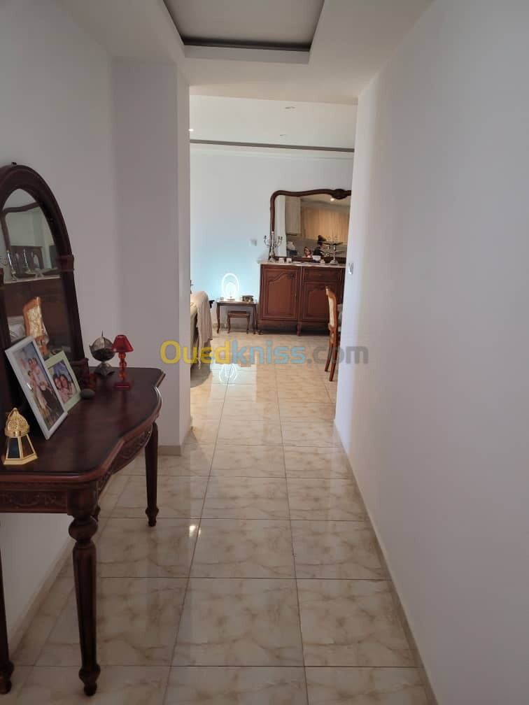 Location Appartement F4 Alger Cheraga