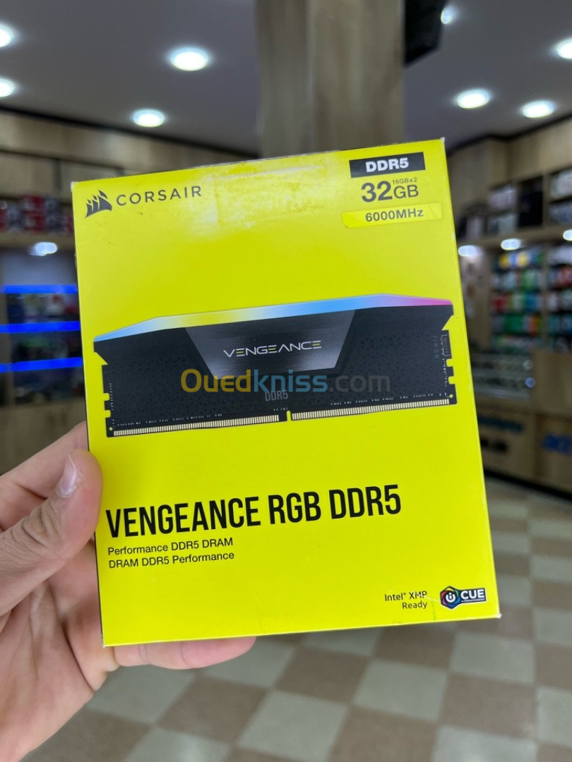 CORSAIR VENGEANCE RGB DDR5 32 GB