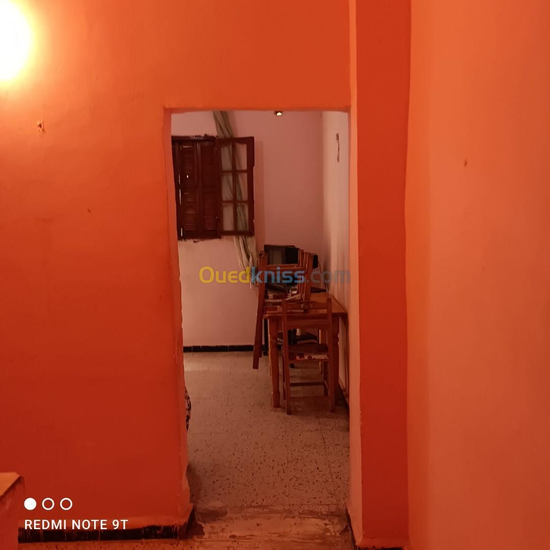 Location vacances Niveau De Villa F2 Alger Bordj el bahri