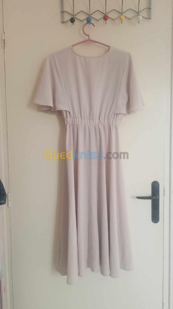 robe beige 