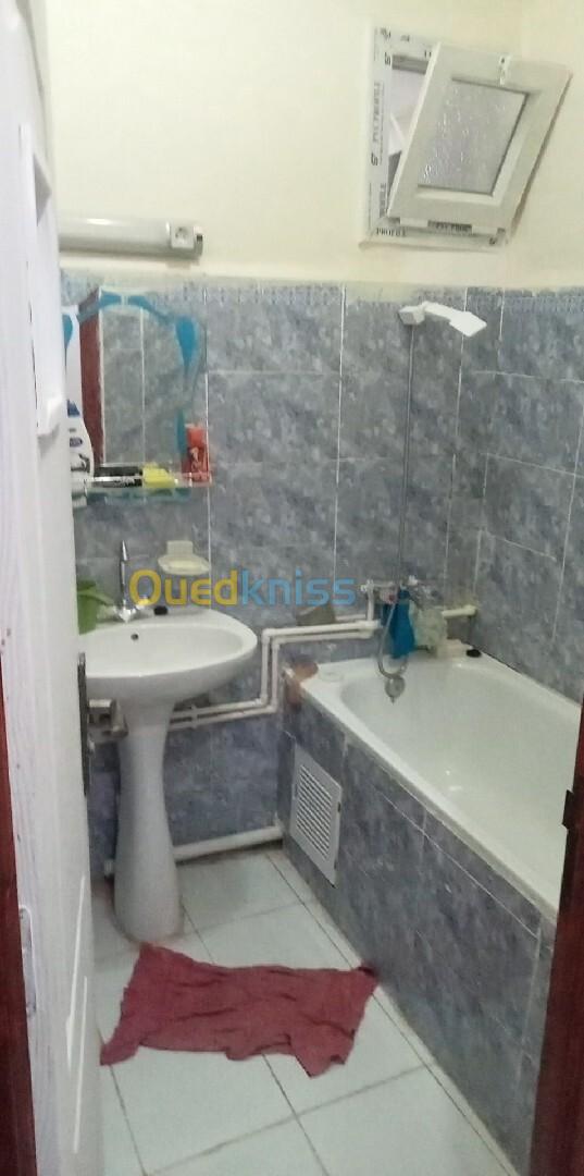 Location vacances Appartement F3 Skikda Filfla