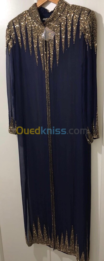 Ventes abayas et capes de qualité 