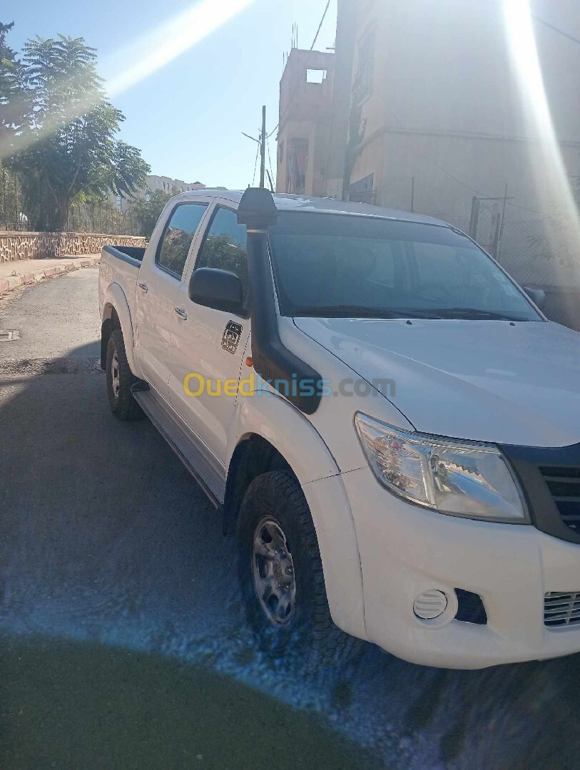 Toyota Hilux 2015 LEGEND DC 4x4