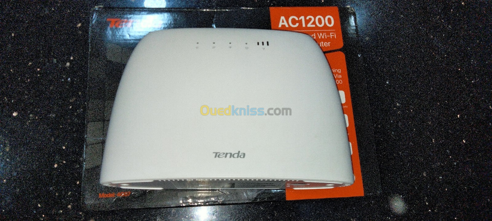 Tenda AC1200 Dual-Band Wi-Fi 4G LTE Router 4G07