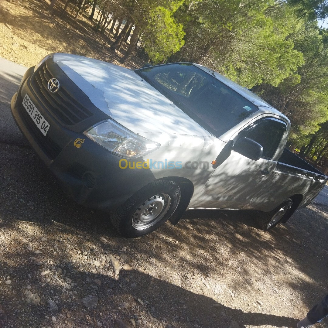 Toyota Hilux 2015 LEGEND SC 4x2