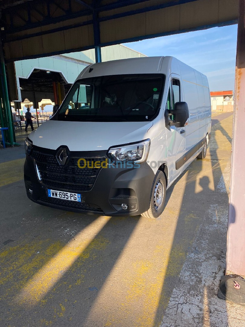 Renault Master 3 panneaux Renault Master 3 panne 2024