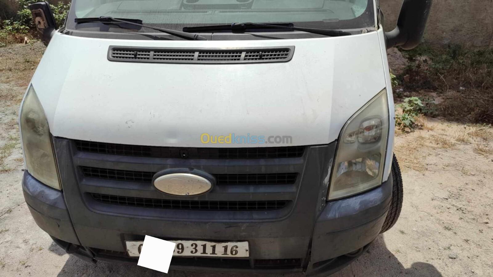 Ford Transit 2011