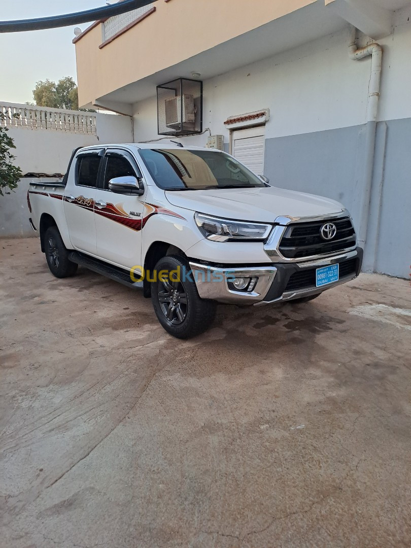 Toyota Hilux 2022 LEGEND DC 4x4