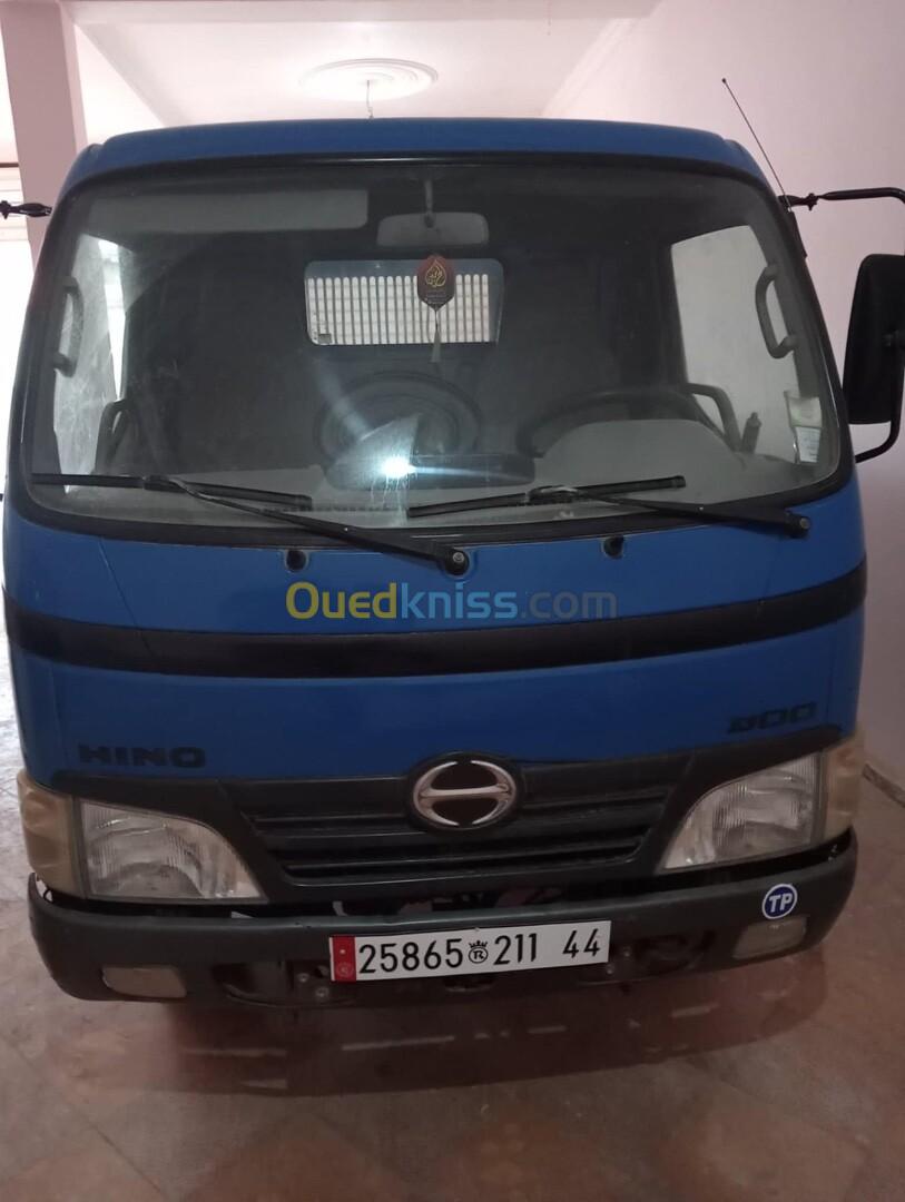 Hino300 Hino300 2011