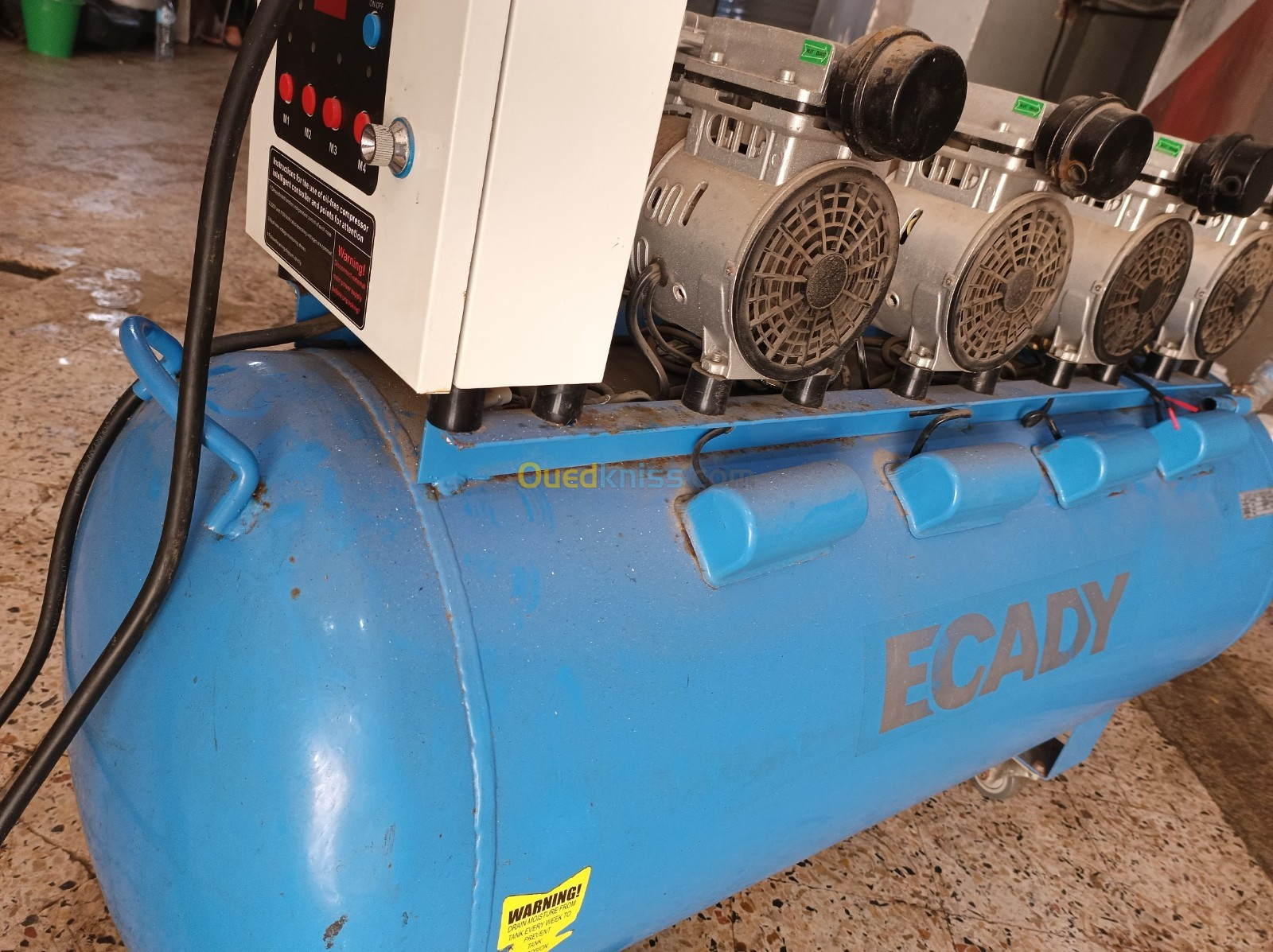 Compresseur silencieux ecady 200 litres 