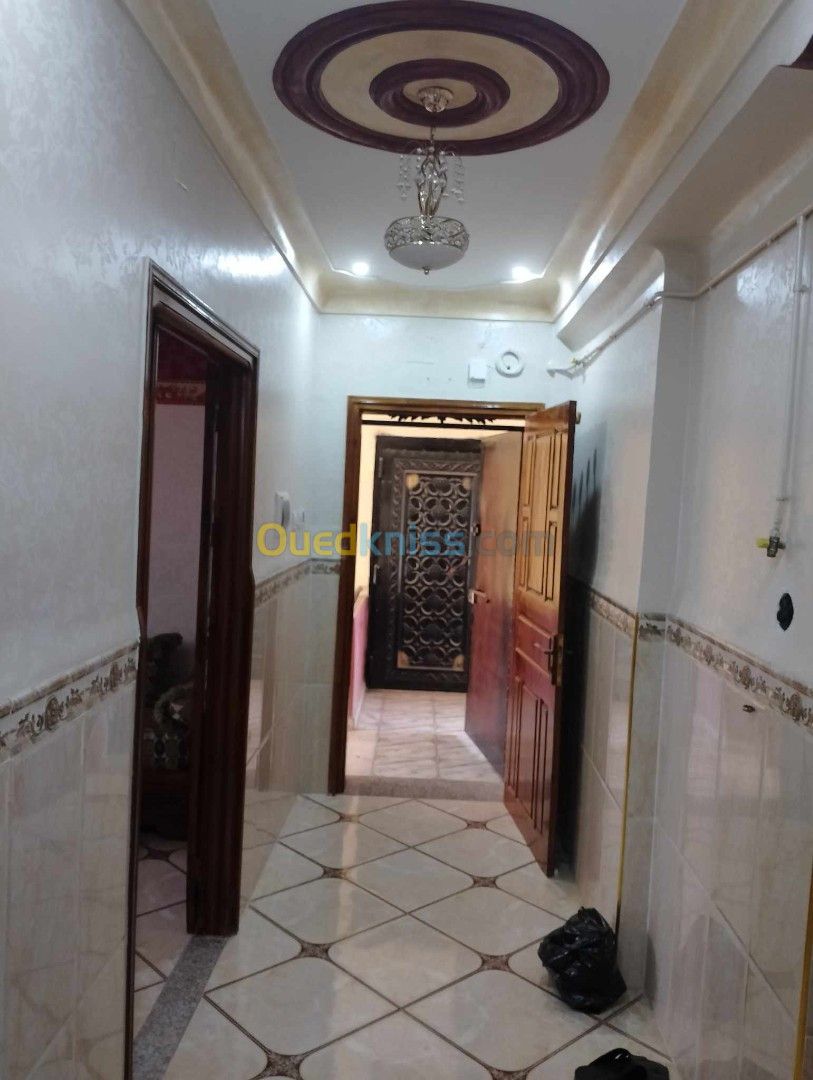 Location Appartement F3 Jijel Taher